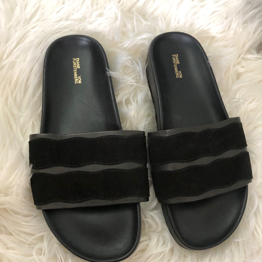 DVF slides